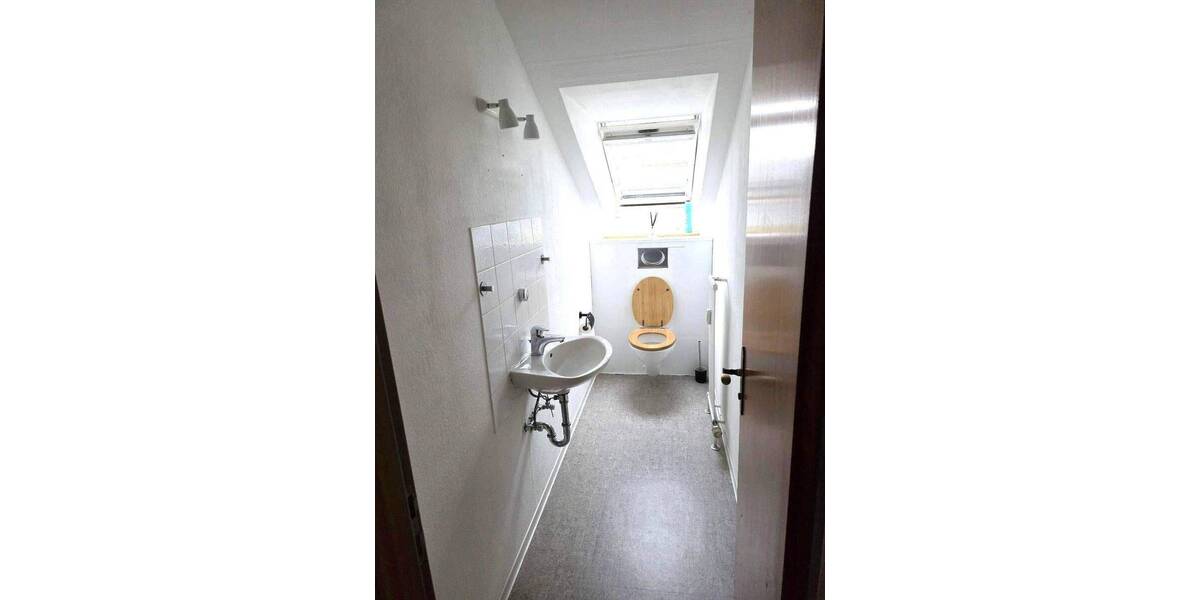 Etagenwohnung Stuttgart Bad Cannstatt - 3 Zimmer, 95 m&sup2;, 318.000&euro; | Angebot:26867183