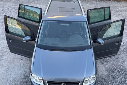 VW Touran 131.700 km 4.490 &euro; Böblingen 71032