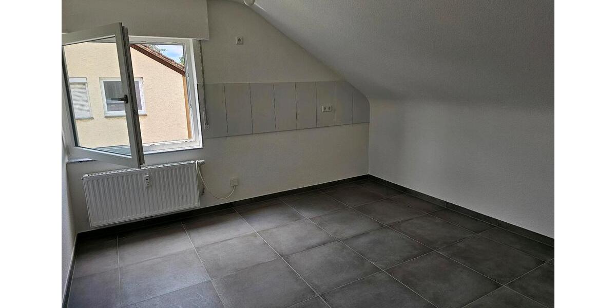 Dachgeschoßwohnung Stuttgart Vaihingen - 2.5 Zimmer, 56 m&sup2;, 960&euro; | Angebot:26048793