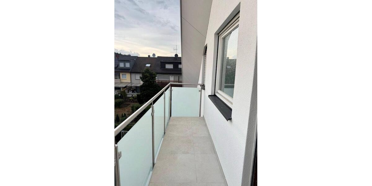 Dachgeschoßwohnung Schorndorf - 3.5 Zimmer, 100 m&sup2;, 1.100&euro; | Angebot:27568184