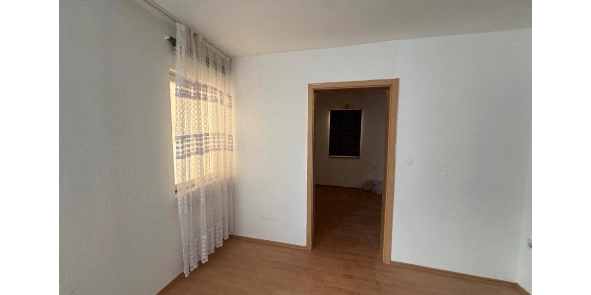 Mehrfamilienhaus, Wohnhaus Markgröningen - 13 Zimmer, 250 m&sup2;, 560.000&euro; | Angebot:26623670