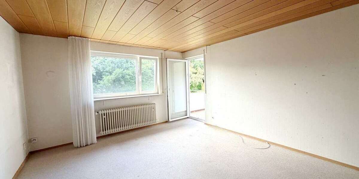 Etagenwohnung Esslingen am Neckar Pliensauvorstadt - 3.5 Zimmer, 80 m&sup2;, 235.000&euro; | Angebot:27211880