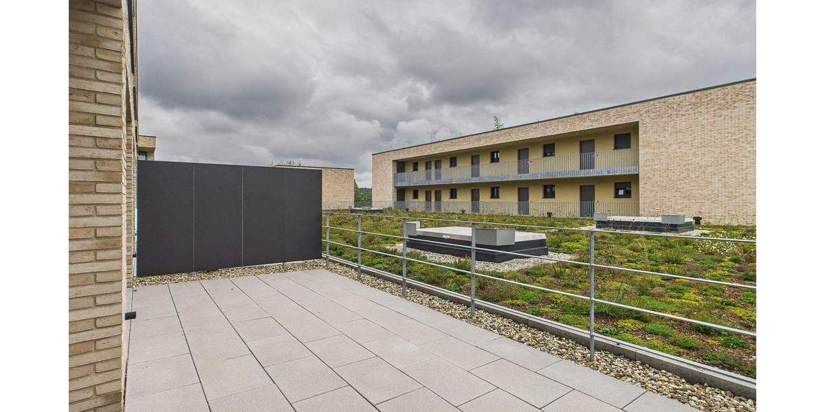 Etagenwohnung Sindelfingen Ost - 2 Zimmer, 71 m&sup2;, 1.320&euro; | Angebot:25680032