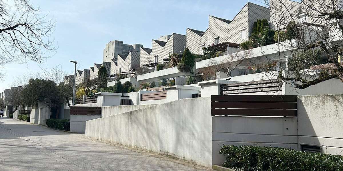 Etagenwohnung Stuttgart / Neugereut Neugereut - 4 Zimmer, 96 m&sup2;, 398.500&euro; | Angebot:25807416