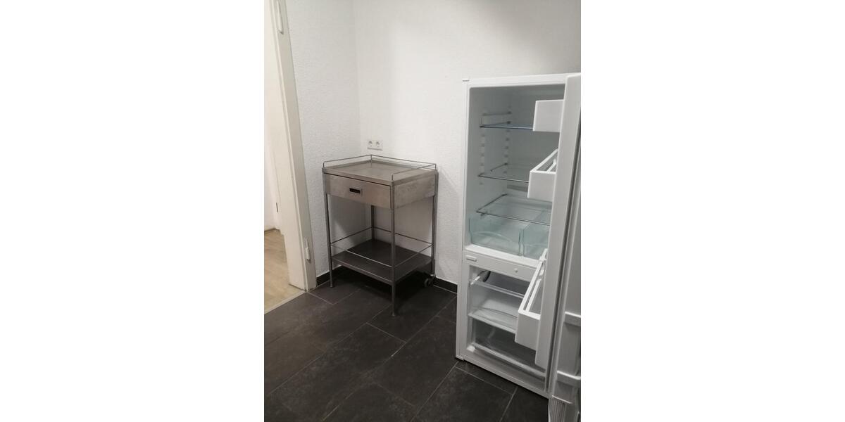 Etagenwohnung Stuttgart Bad Cannstatt - 4 Zimmer, 85 m&sup2;, 390&euro; | Angebot:25829673