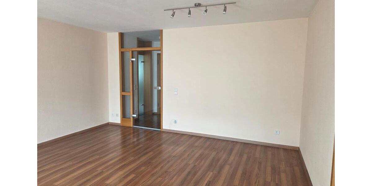 Dachgeschoßwohnung Plochingen - 3 Zimmer, 103 m&sup2;, 295.000&euro; | Angebot:26606972