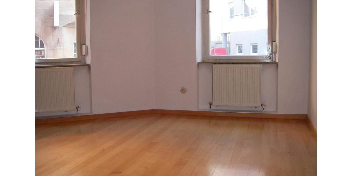 Hochparterre Stuttgart Stuttgart-Süd - 3 Zimmer, 70 m&sup2;, 289.000&euro; | Angebot:26913694