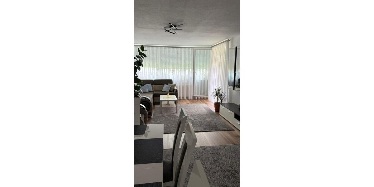 Erdgeschoßwohnung Sindelfingen Eichholz - 3 Zimmer, 83 m&sup2;, 285.000&euro; | Angebot:24526318