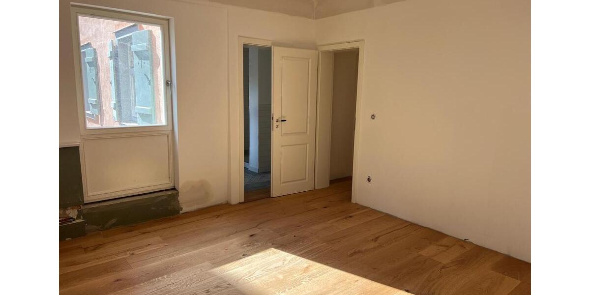 Erdgeschoßwohnung Schwieberdingen - 2 Zimmer, 81 m&sup2;, 1.290&euro; | Angebot:27539425