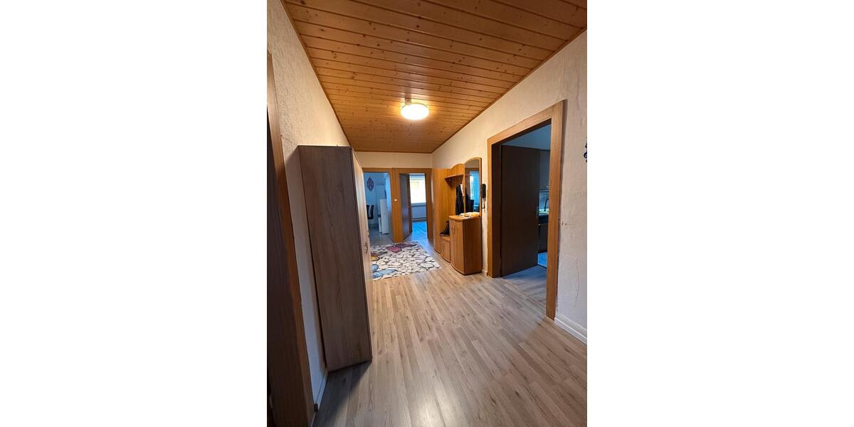 Etagenwohnung Ludwigsburg - 4.5 Zimmer, 117 m&sup2;, 479.000&euro; | Angebot:25056668