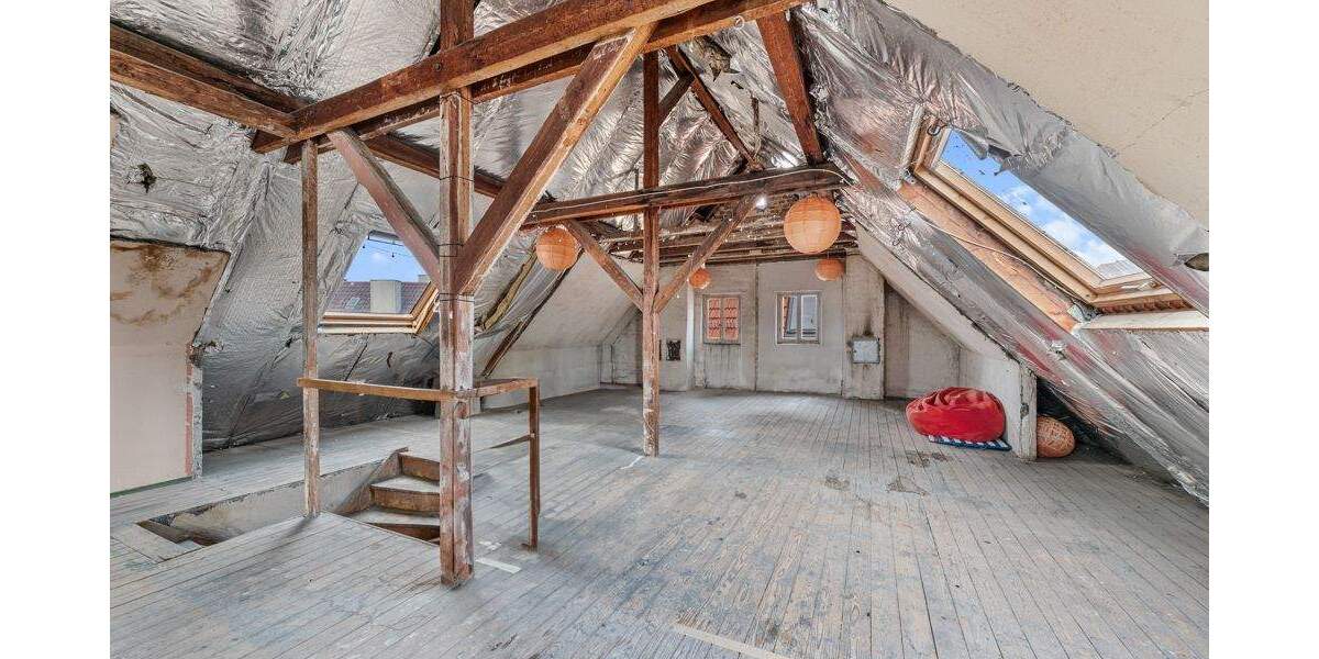 Etagenwohnung Stuttgart Mitte - 4 Zimmer, 86 m&sup2;, 420.000&euro; | Angebot:25662272