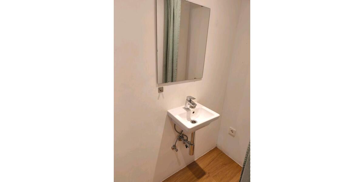 Etagenwohnung Weil der Stadt - 4 Zimmer, 140 m&sup2;, 1.900&euro; | Angebot:25057532