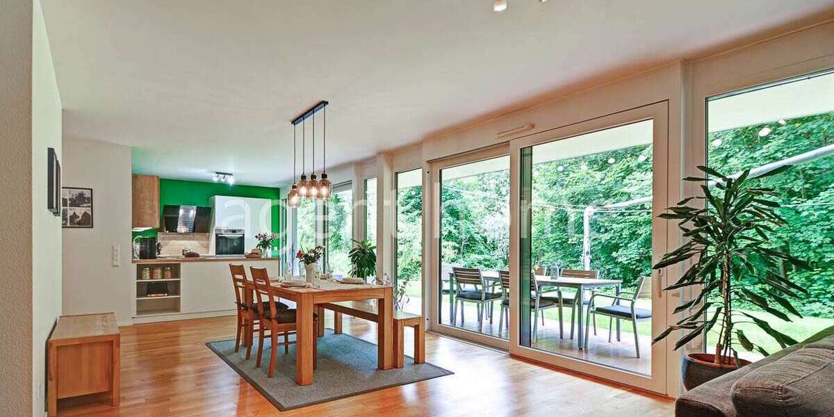 Etagenwohnung Esslingen am Neckar Hegensberg - 4 Zimmer, 125 m&sup2;, 2.330&euro; | Angebot:26966208