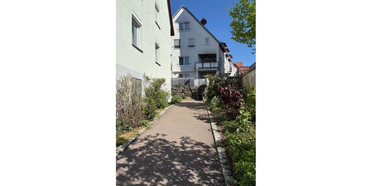 Etagenwohnung Leonberg - 2 Zimmer, 75 m&sup2;, 275.000&euro; | Angebot:27164452