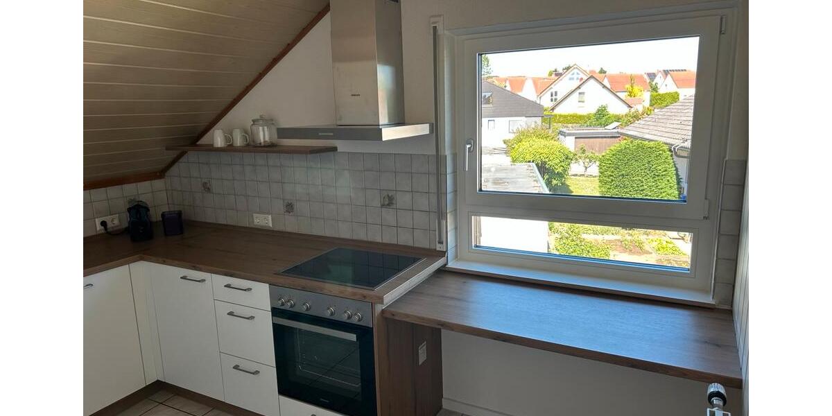Dachgeschoßwohnung Brackenheim - 3.5 Zimmer, 92 m&sup2;, 950&euro; | Angebot:26440322