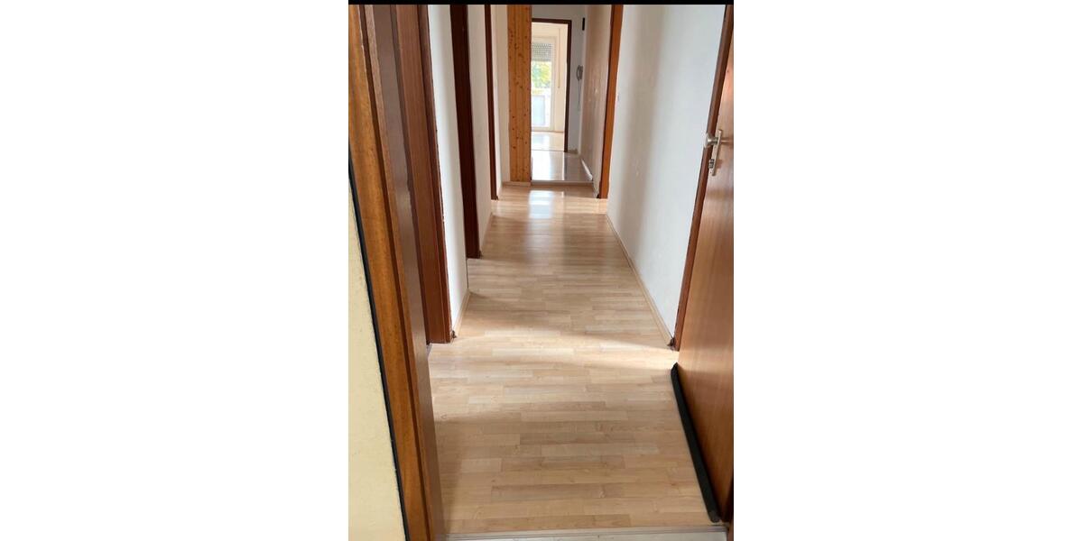 Dachgeschoßwohnung Filderstadt - 3 Zimmer, 62 m&sup2;, 720&euro; | Angebot:27589579
