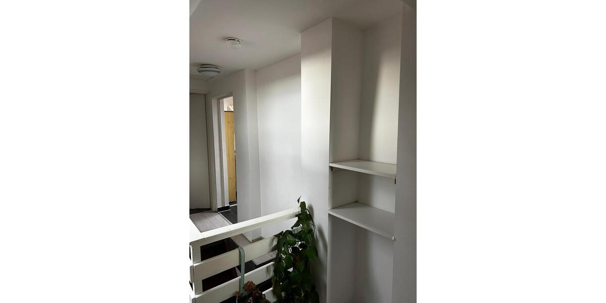Dachgeschoßwohnung Stuttgart Degerloch - 2 Zimmer, 35 m&sup2;, 650&euro; | Angebot:26227342