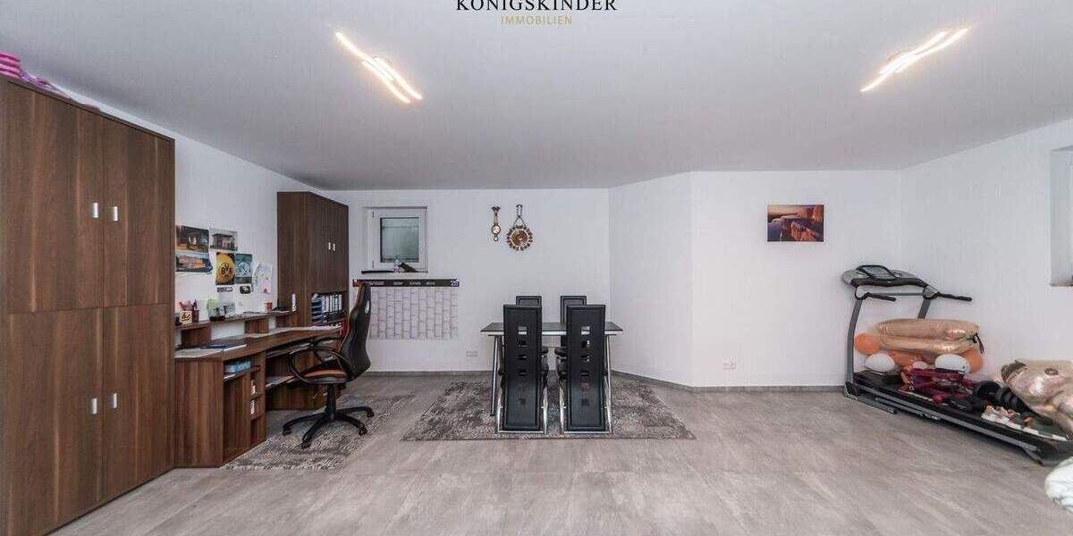 Einfamilienhaus Nordheim - 6 Zimmer, 202 m&sup2;, 990.000&euro; | Angebot:25680024