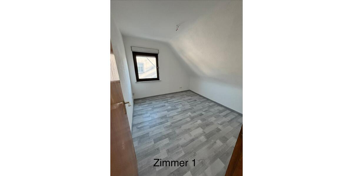 Etagenwohnung Ludwigsburg Eglosheim - 3 Zimmer, 69 m&sup2;, 1.150&euro; | Angebot:27537306
