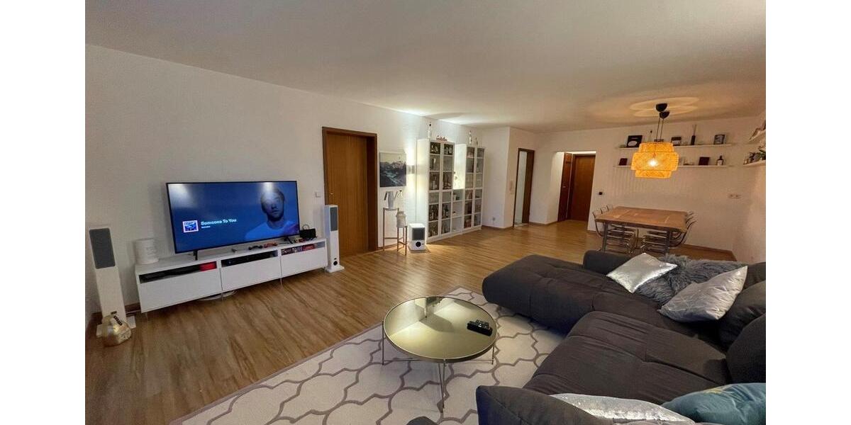 Etagenwohnung Freiberg am Neckar - 3 Zimmer, 95 m&sup2;, 1.150&euro; | Angebot:27544833
