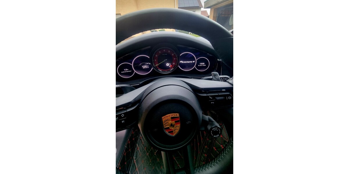 Porsche Panamera 27.500 km 84.900 &euro; Mühlacker 75417