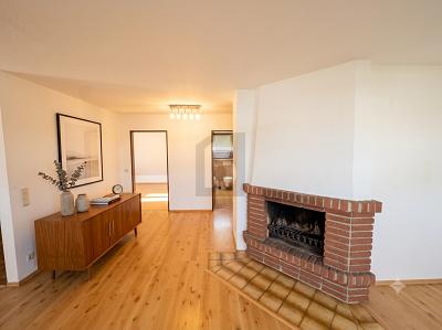 LICHTDURCHFLUTETES WOHNEN MIT KAMIN - Dachgeschoßwohnung Böblingen Dagersheim | Angebot:27159717