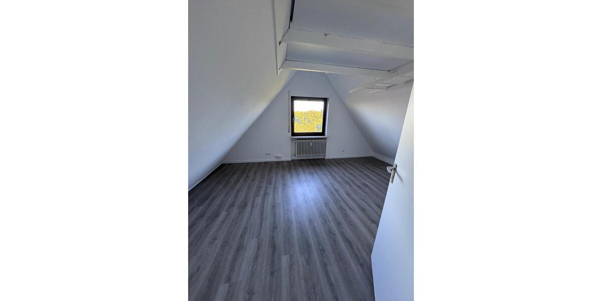 Maisonettenwohnung Remseck am Neckar - 4.5 Zimmer, 105 m&sup2;, 1.295&euro; | Angebot:27560733