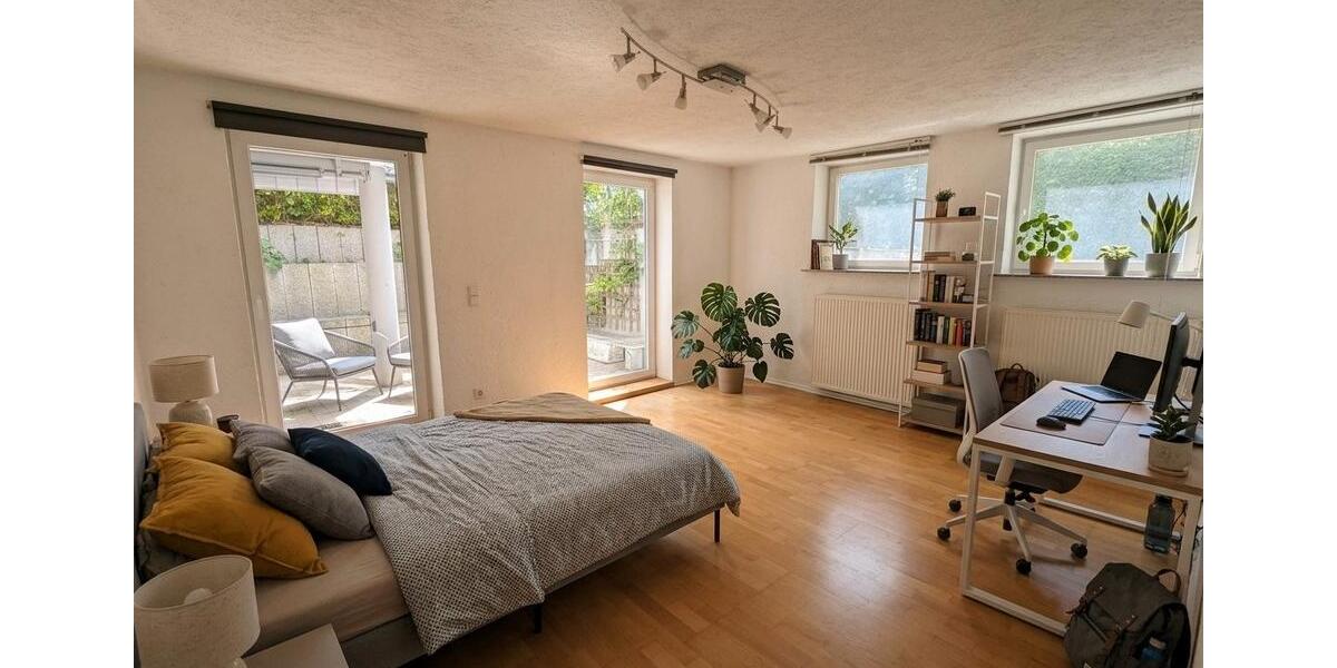 Erdgeschoßwohnung Stuttgart Bad Cannstatt - 3 Zimmer, 92 m&sup2;, 1.695&euro; | Angebot:26444687