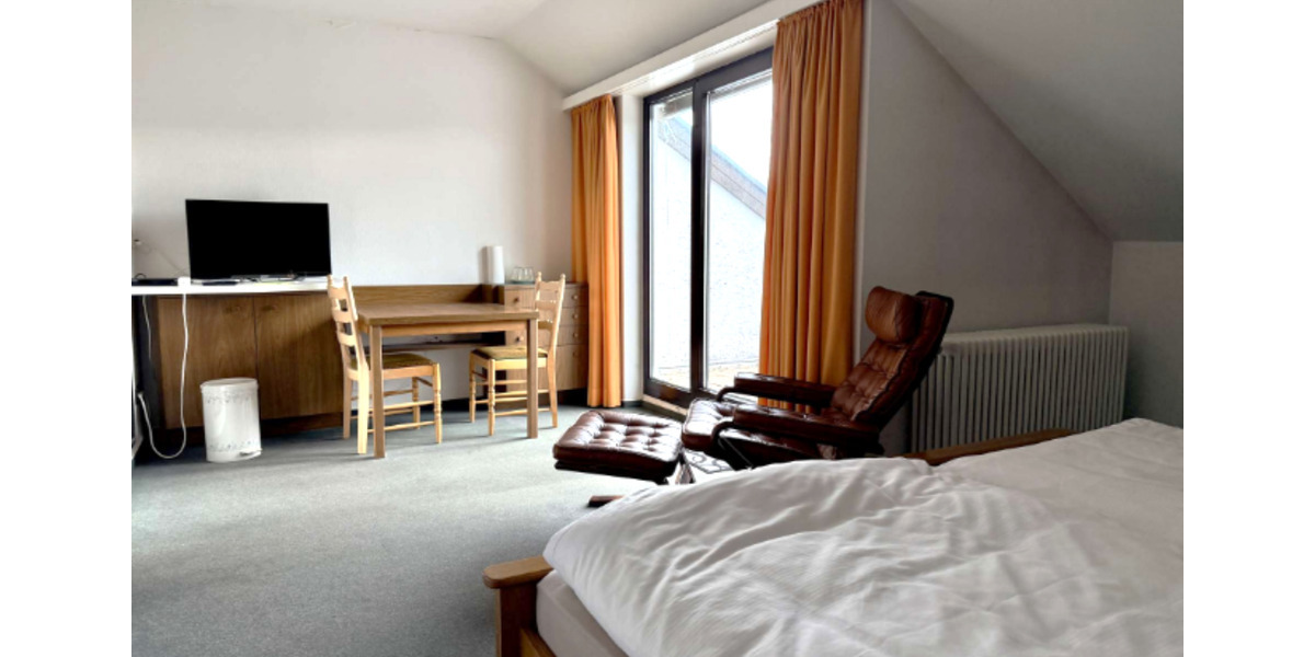 Etagenwohnung Stuttgart Fasanenhof-Ost - 1 Zimmer, 10 m&sup2;, 600&euro; | Angebot:25729055