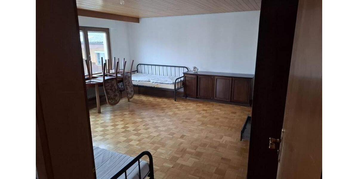Etagenwohnung Schorndorf - 5 Zimmer, 150 m&sup2;, 1.520&euro; | Angebot:25934865