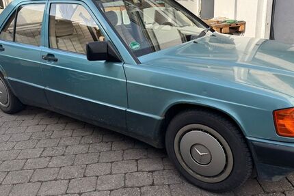 Mercedes-Benz 190 210.000 km 3.900 &euro; Böblingen 71032