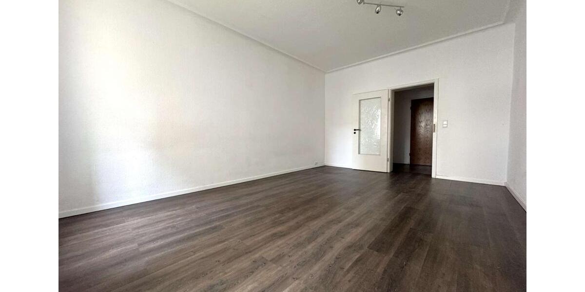 Hochparterre Stuttgart Stuttgart-West - 2 Zimmer, 66 m&sup2;, 1.320&euro; | Angebot:25285060