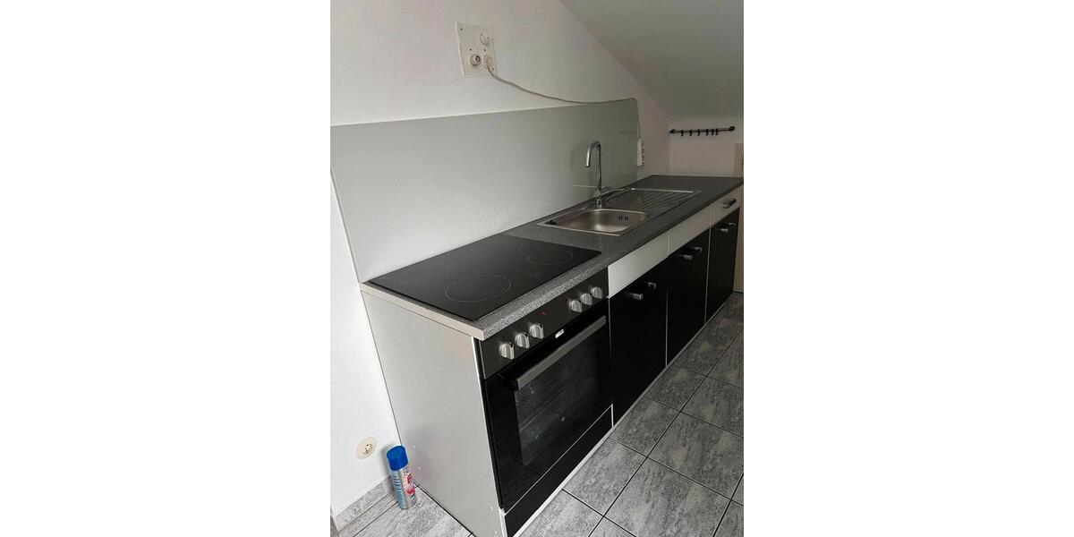 Dachgeschoßwohnung Kornwestheim - 3 Zimmer, 85 m&sup2;, 1.100&euro; | Angebot:26469700