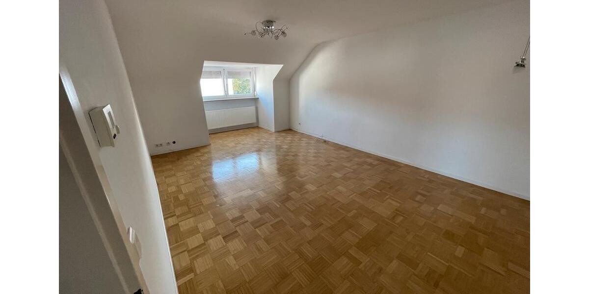Dachgeschoßwohnung Stuttgart Sillenbuch - 3 Zimmer, 71 m&sup2;, 285.000&euro; | Angebot:26446266