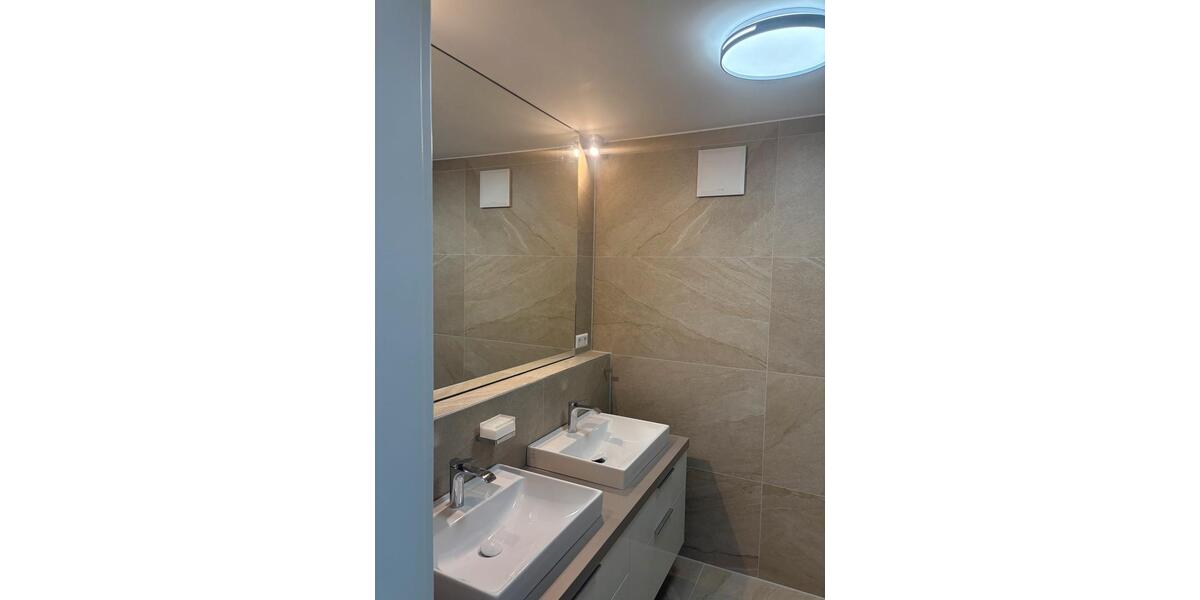 Etagenwohnung Stuttgart Botnang - 3.5 Zimmer, 82 m&sup2;, 1.700&euro; | Angebot:26395496