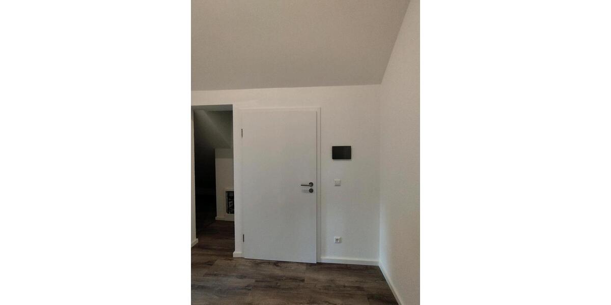 Dachgeschoßwohnung Heilbronn Horkheim - 2 Zimmer, 70 m&sup2;, 980&euro; | Angebot:25523156