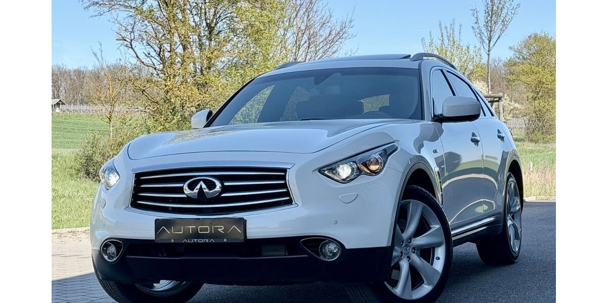 INFINITI QX70 122.000 km 15.950 &euro; Brackenheim 74336