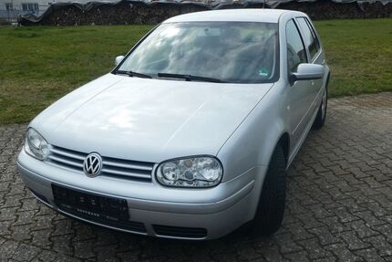 VW Golf 114.000 km 4.290 &euro; Mühlacker 75417