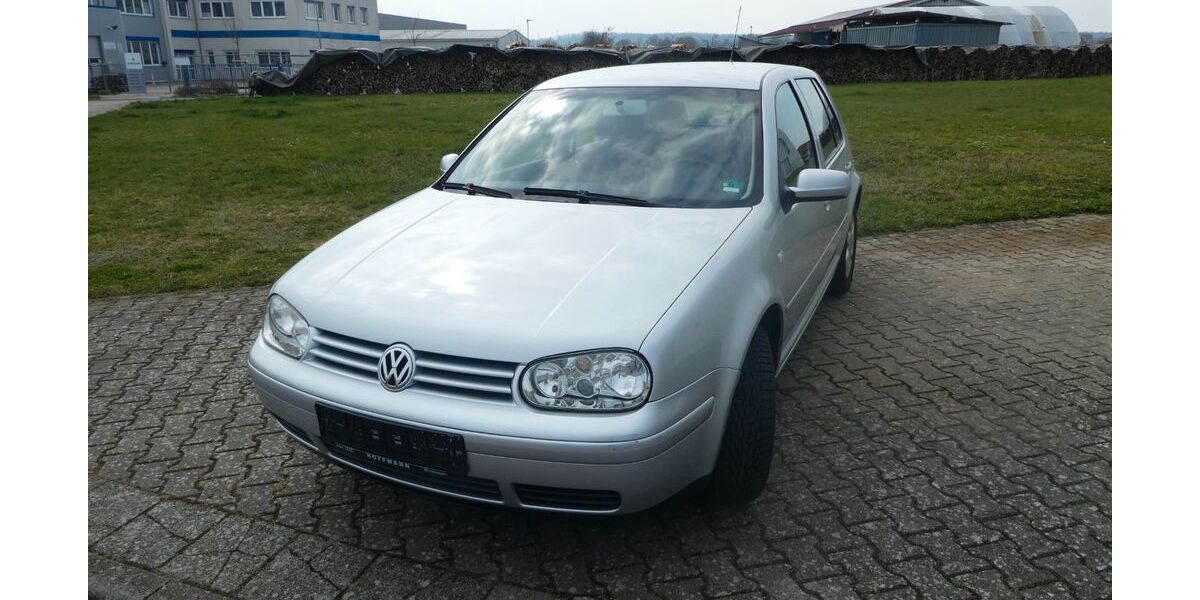 VW Golf 114.000 km 4.290 &euro; Mühlacker 75417