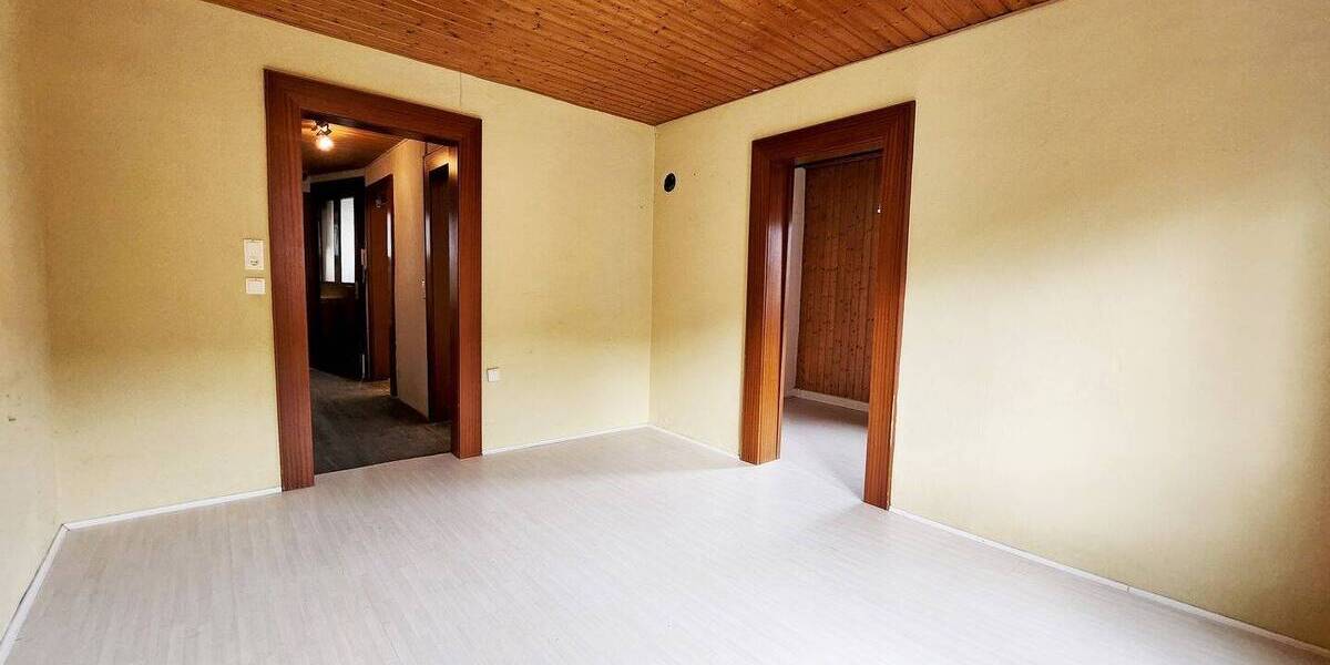 Mehrfamilienhaus, Wohnhaus Stuttgart Süd - 9 Zimmer, 174 m&sup2;, 725.000&euro; | Angebot:25704680