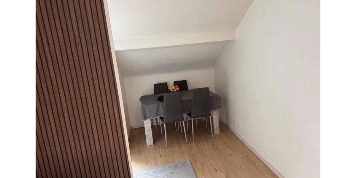 Dachgeschoßwohnung Sulzbach an der Murr - 2.5 Zimmer, 52 m&sup2;, 620&euro; | Angebot:27543101