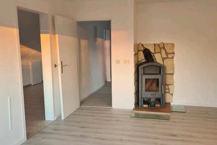 Wohnung Asperg - 3 Zimmer, 75 m&sup2;, 1.100&euro; | Angebot:27544679