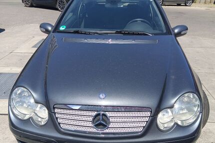 Mercedes-Benz C 250 93.000 km 5.900 &euro; Sindelfingen 71067
