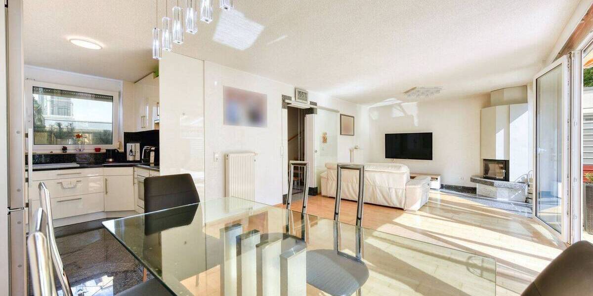 Reihenmittelhaus Stuttgart Zuffenhausen - 4 Zimmer, 119 m&sup2;, 700.000&euro; | Angebot:25670991