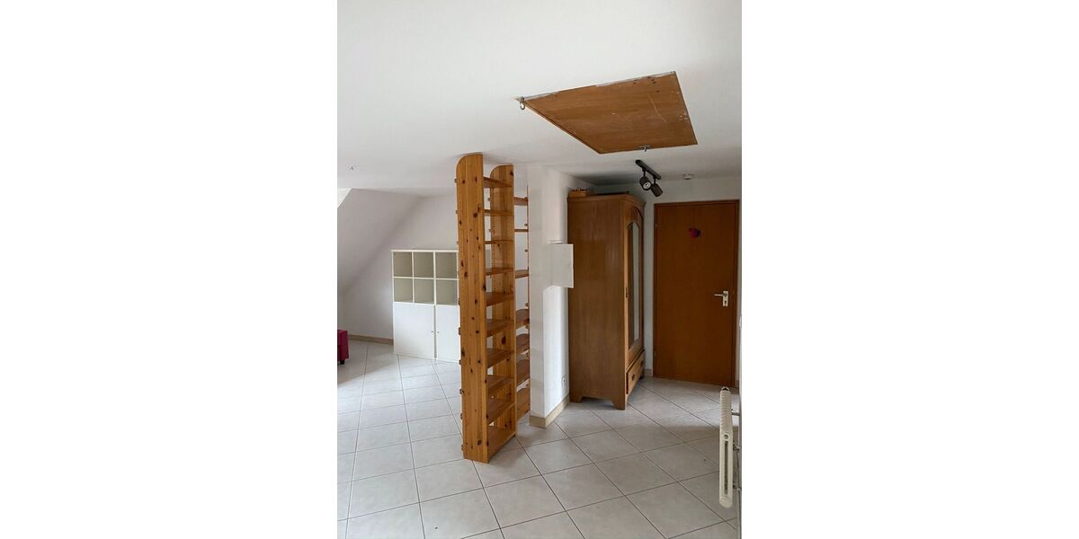 Schöne Gemütliche DG-Wohnung mit Einbauküche und nutzbarem Dachgeschoß - Etagenwohnung Deizisau | Angebot:27504679