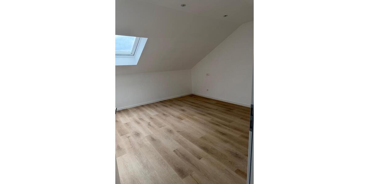 Etagenwohnung Denkendorf - 3 Zimmer, 85 m&sup2;, 1.200&euro; | Angebot:24851594