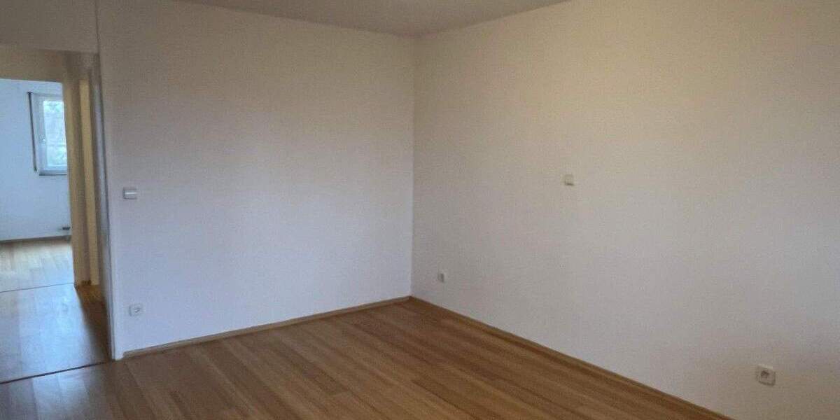 Etagenwohnung Stuttgart Möhringen - 3 Zimmer, 76 m&sup2;, 330.000&euro; | Angebot:25755946