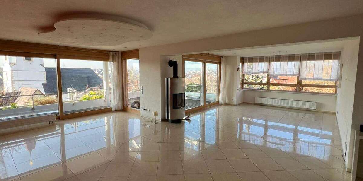 Etagenwohnung Nordheim - 2.5 Zimmer, 155 m&sup2;, 1.800&euro; | Angebot:26024088