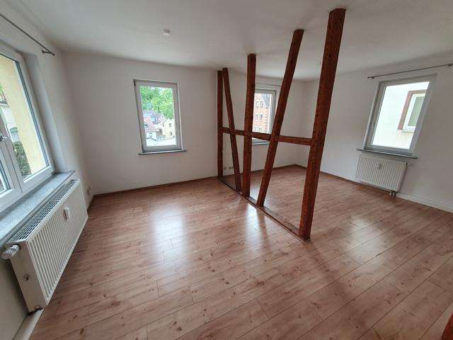 Einfamilienhaus Stuttgart Stuttgart-Ost - 10 Zimmer, 226 m&sup2;, 860.000&euro; | Angebot:25476149