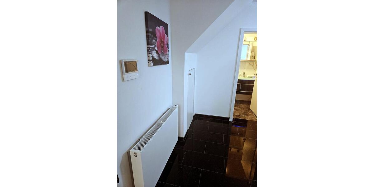 Dachgeschoßwohnung Stuttgart Feuerbach - 3 Zimmer, 65 m&sup2;, 1.200&euro; | Angebot:25547181